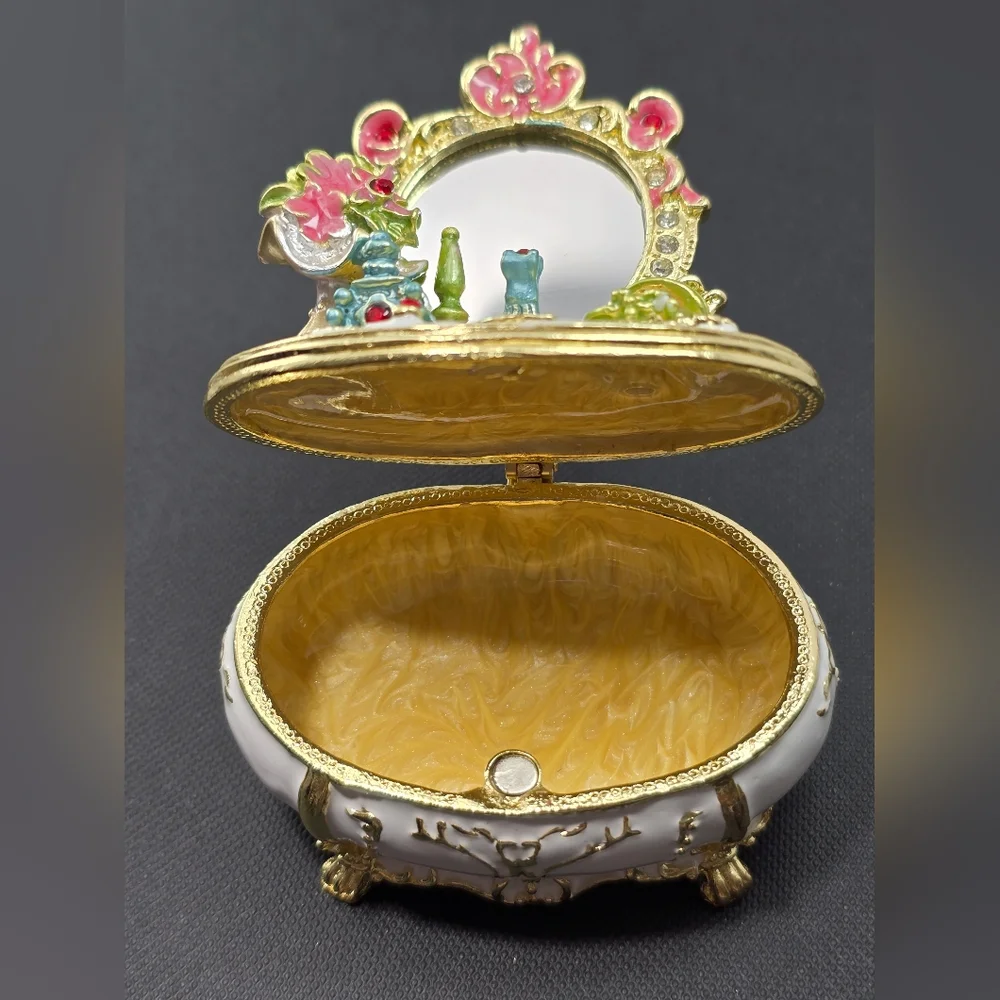 N/A vanity jewelry